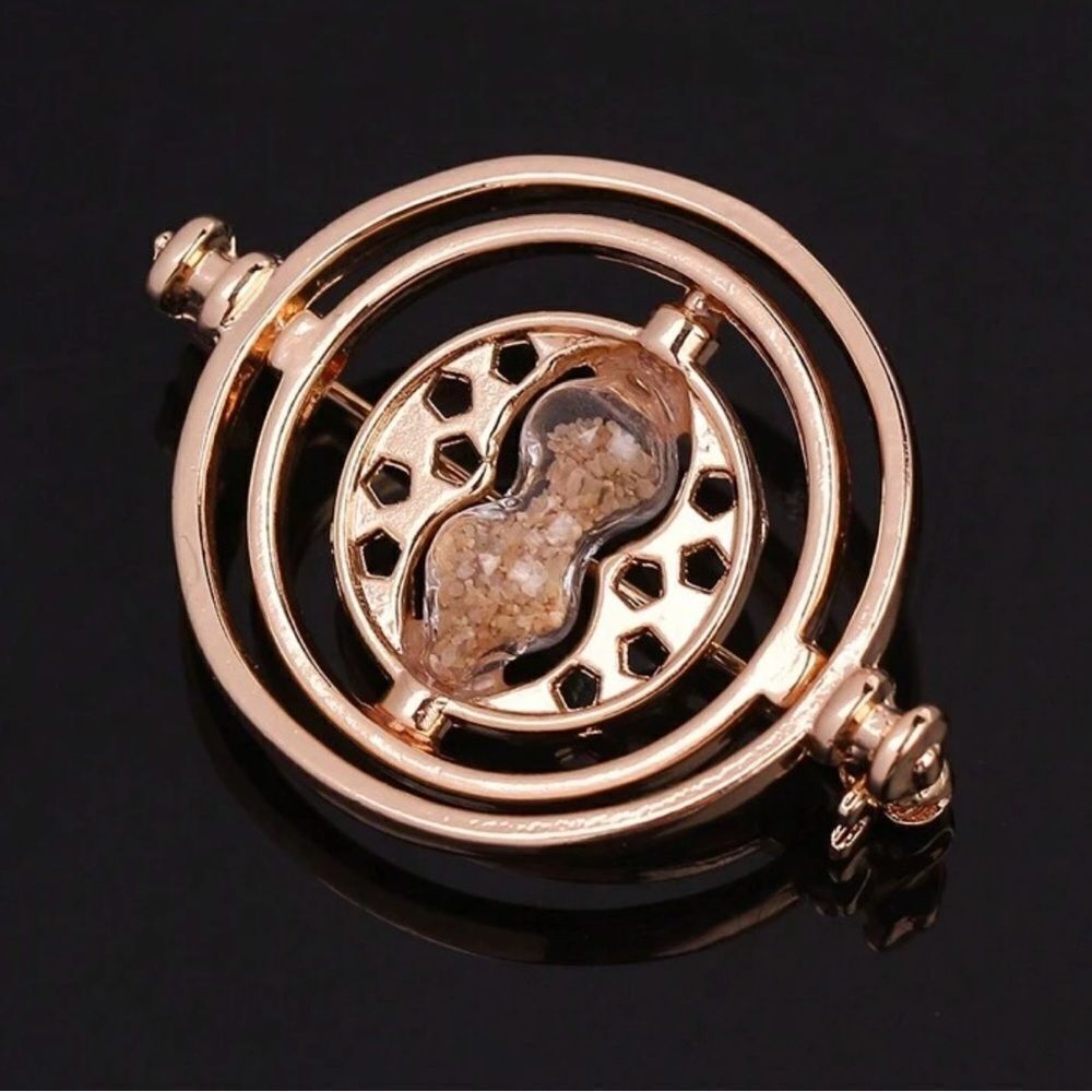 Harry Potter Time Turner Brooch, Gold tone, Lightweight, Glitter Sand, U…